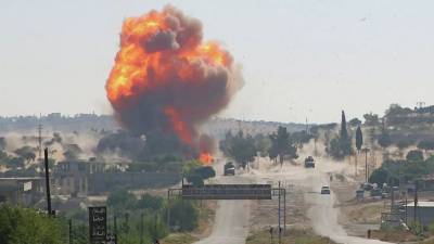 В результате взрыва на маршруте патруля в Сирии пострадали трое российских военных