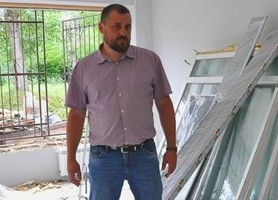 Депутат из Свердловской области на отдыхе в крымских Саках отправил местного жителя в кому