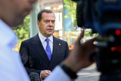 Медведев высказался о второй волне коронавируса