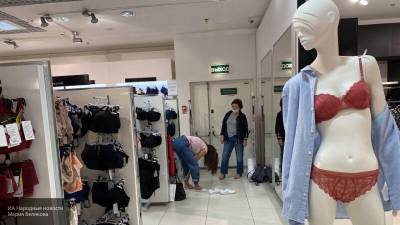 Петербуржцы признались, что соскучились по оффлайн-покупкам в магазинах одежды