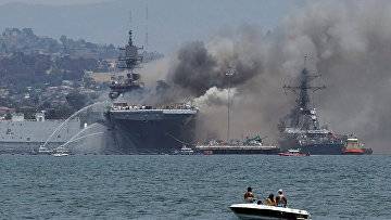 Forbes (США): сгорел десантный корабль «Боном Ричард»