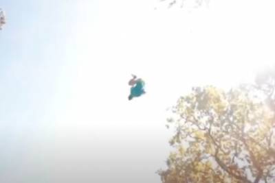 Мировой рекорд: подросток сделал восемь сальто во время прыжка на батуте