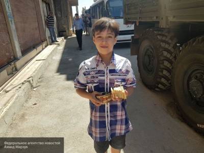Женщины и дети сирийской провинции Эль-Кунейтра получили гуманитарный груз от России