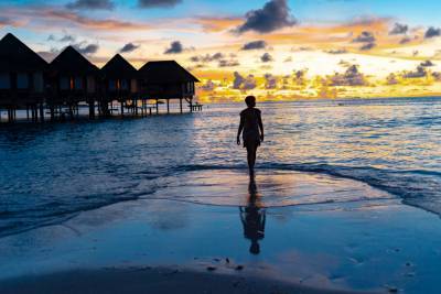Мальдивы начнут принимать иностранных туристов с 15 июля