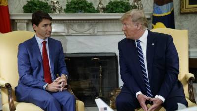 Трамп побеседовал с премьер-министром Канады