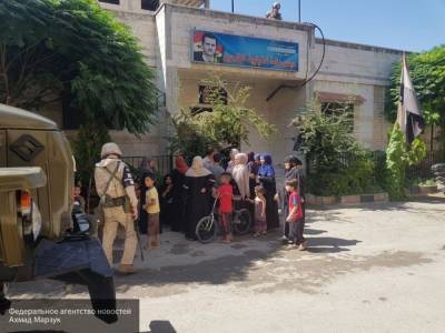 Военные РФ передали 250 продуктовых наборов жителям сирийской провинции Эль-Кунейтра