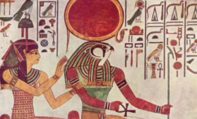 В старом саркофаге любовницы фараона нашли секретный тайник