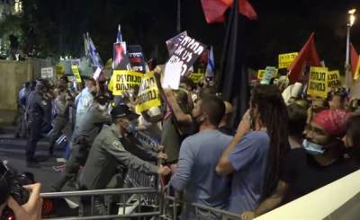 Демонстранты устроили беспорядки у резиденции Биби в Иерусалиме