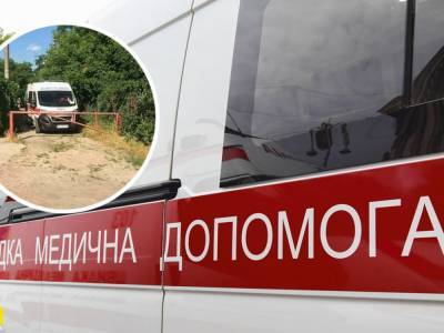 Не дождался медиков: В Киеве мужчина умер на пляже из-за установленного шлагбаума