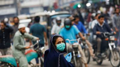 В Пакистане число выявленных случаев коронавируса достигло 253 604