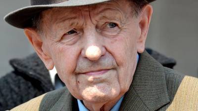 Последний генсек Чехословакии Милош Якеш скончался в возрасте 97 лет
