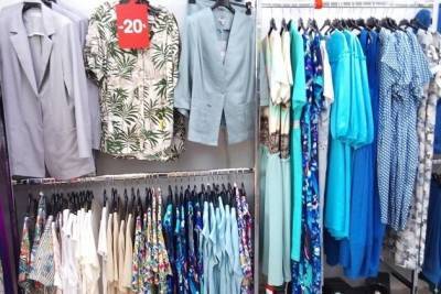 Ликвидация летних коллекций женской одежды началась 15 июля в сети Dress Code в Чите