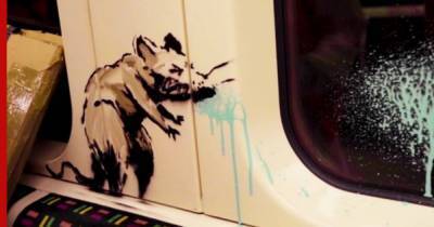 Бэнкси нарисовал в вагонах метро крыс с медицинскими масками