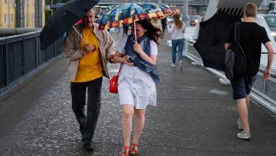 Синоптики назвали причины дождливого лета в Москве