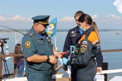 В Иркутстке наградили спасателей из Кемерова за помощь в ликвидации последствий ЧС