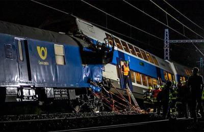 В Чехии столкнулись два поезда. Один человек погиб, 35 пострадали