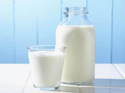 Врачи рассказали о скрытой опасности «домашнего» непастеризованного молока
