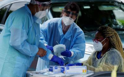 США лидируют: число инфицированных коронавирусом в мире превысило 13,29 млн человек