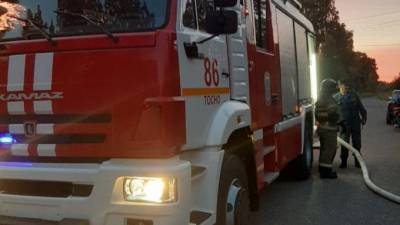 Из горящего дома в Красном Бору ночью спасли 24 человека