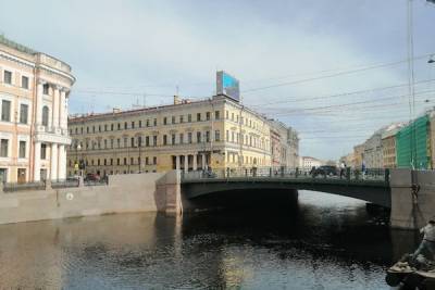 В Петербурге завершен ремонт Зелёного моста