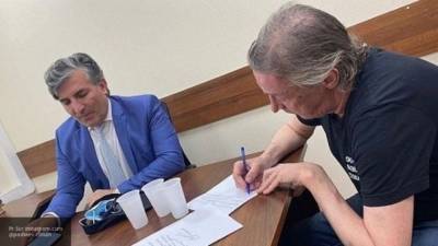 Адвокат Пашаев опроверг слухи о желании Ефремова сменить защитника