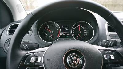 Эксперты назвали бюджетный Volkswagen Polo слишком дорогим в содержании