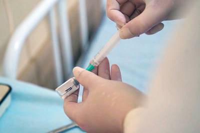 В России выписали первых испытавших вакцину от коронавируса добровольцев