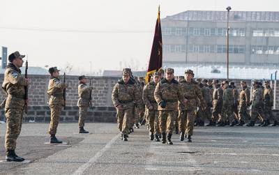Президент Армении присвоил генеральское звание командующему миротворческой бригадой