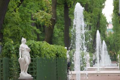 В Петербурге открылись Михайловский дворец, Корпус Бенуа и Летний сад