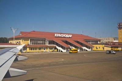 Аэропорт Краснодара эвакуировали из-за сообщения о минировании