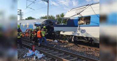 В Чехии столкнулись два поезда – есть жертвы (фото, видео)