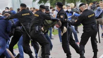 В Минске произошли столкновения протестующих с милицией