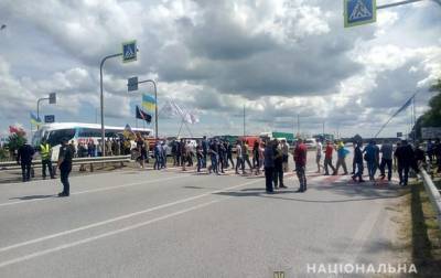 На Житомирщине трассу Киев-Чоп перекрыли протестующие