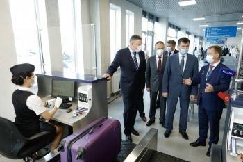 Руководитель Росавиации Нерадько и глава региона Кувшинников открыли новый терминал в аэропорту Череповца