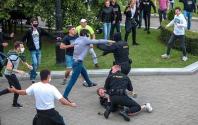 Сотни человек были задержаны во время прошедших в Белоруссии протестов