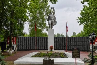В смоленской Глинке помнят 3000 воинов-освободителей