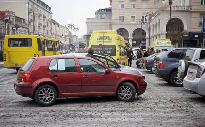 Мэрия Тбилиси расширит площадь зонально-почасовой парковки