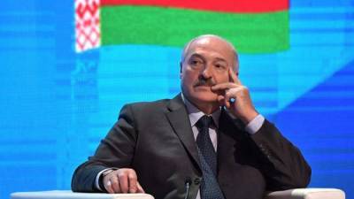 Стала известна зарплата Лукашенко