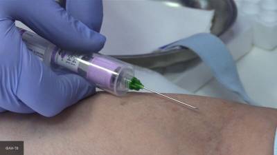 Вирусолог предположил, что вакцина от COVID-19 из США может привести к усилению инфекции