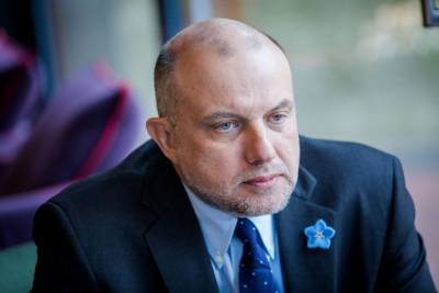 Глава Минобороны Эстонии призвал новобранцев видеть в России потенциального врага