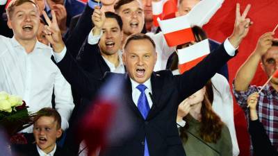 «Есть разница в понимании истории»: русские пранкеры поздравили президента Польши Анджея Дуду с победой на выборах
