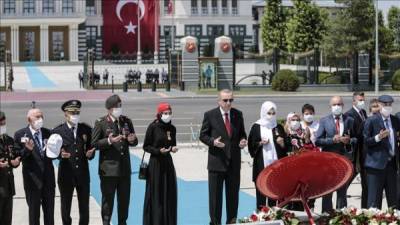 Эрдоган заклеймил путчистов: «Они бы убили всех избранных политиков»