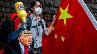 Дональд Трамп вводит санкции против Гонконга и Китая. Что изменится?