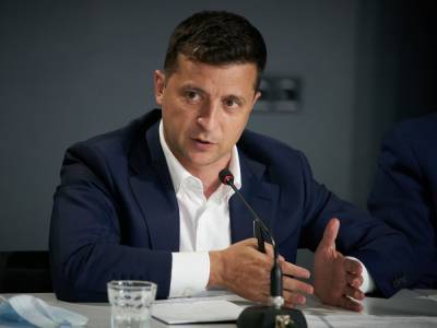 Зеленский 16 июля представит фракции "Слуги народа" кандидата на пост главы НБУ