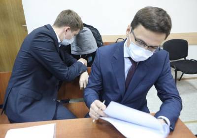 Замгендиректора "Почты России" Емельченков не признал вину в превышении полномочий