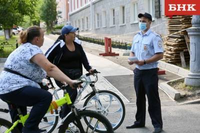 Полицейские напомнили сыктывкарским велосипедистам о штрафах за наезд на детей