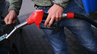 Аксенов заявил о снижении цен на бензин в Крыму