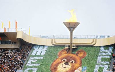 А если бы пламя затухло? Секреты эстафеты Олимпийского огня московских игр