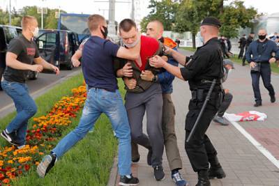 ЦИК Белоруссии обвинил штабы Бабарико и Цепкало в организации протестов