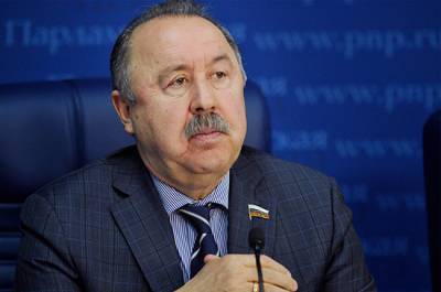 Газзаев рассказал о планах комитета по делам национальностей на осеннюю сессию